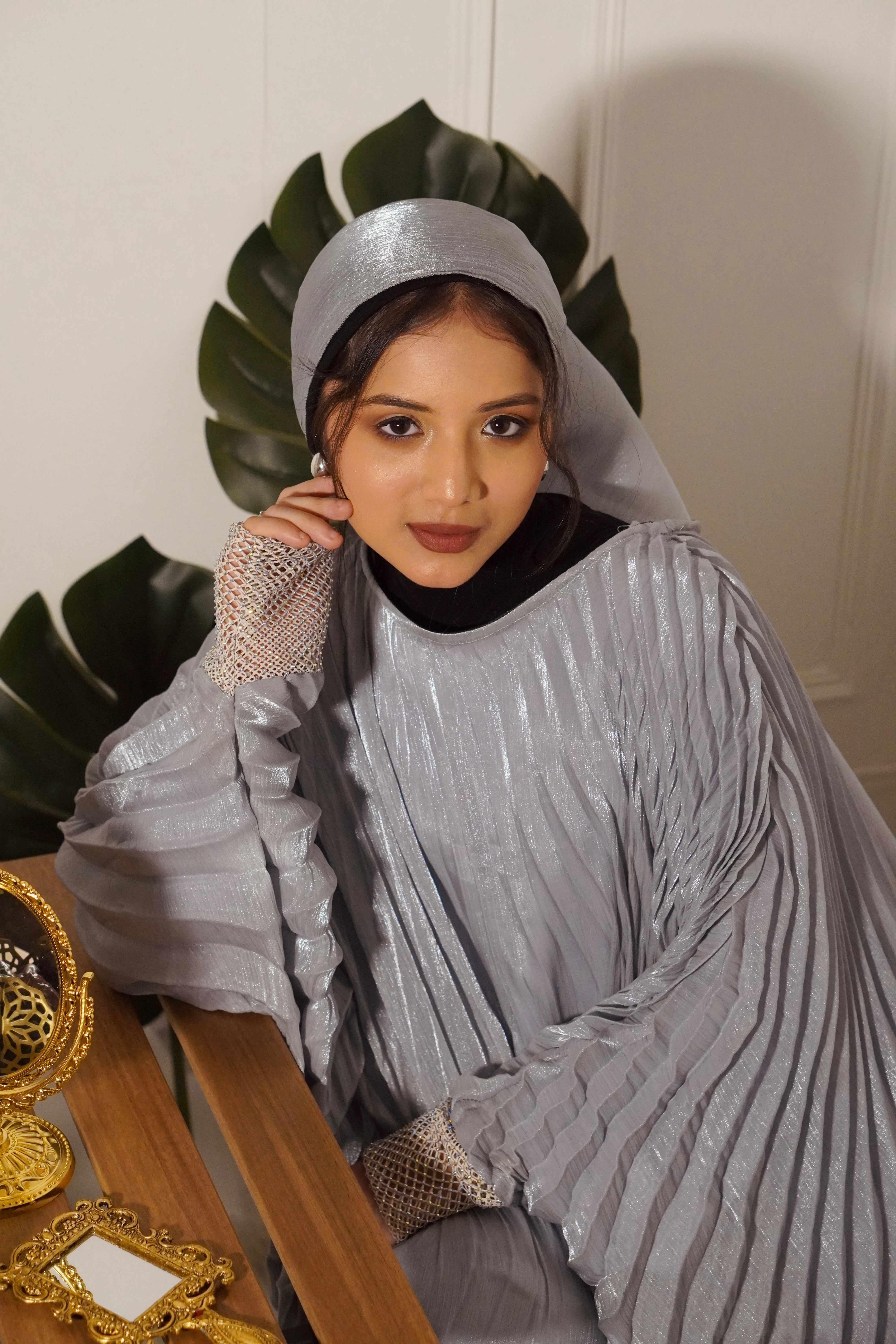 CÈLINE ABAYAH - SILVER GREY