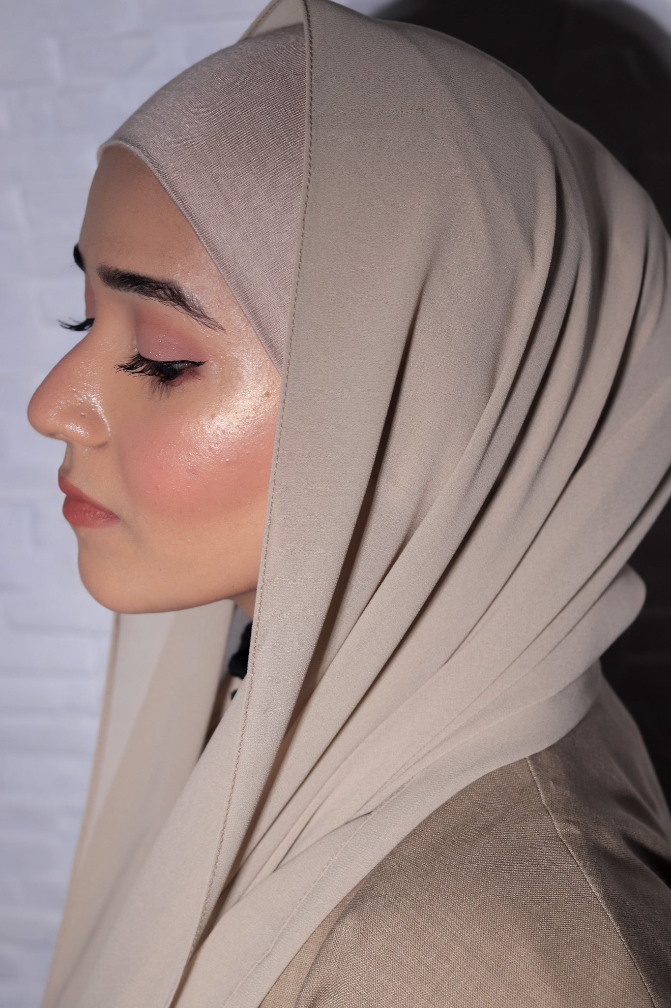 MAGNETIC HIJAB - BEIGE