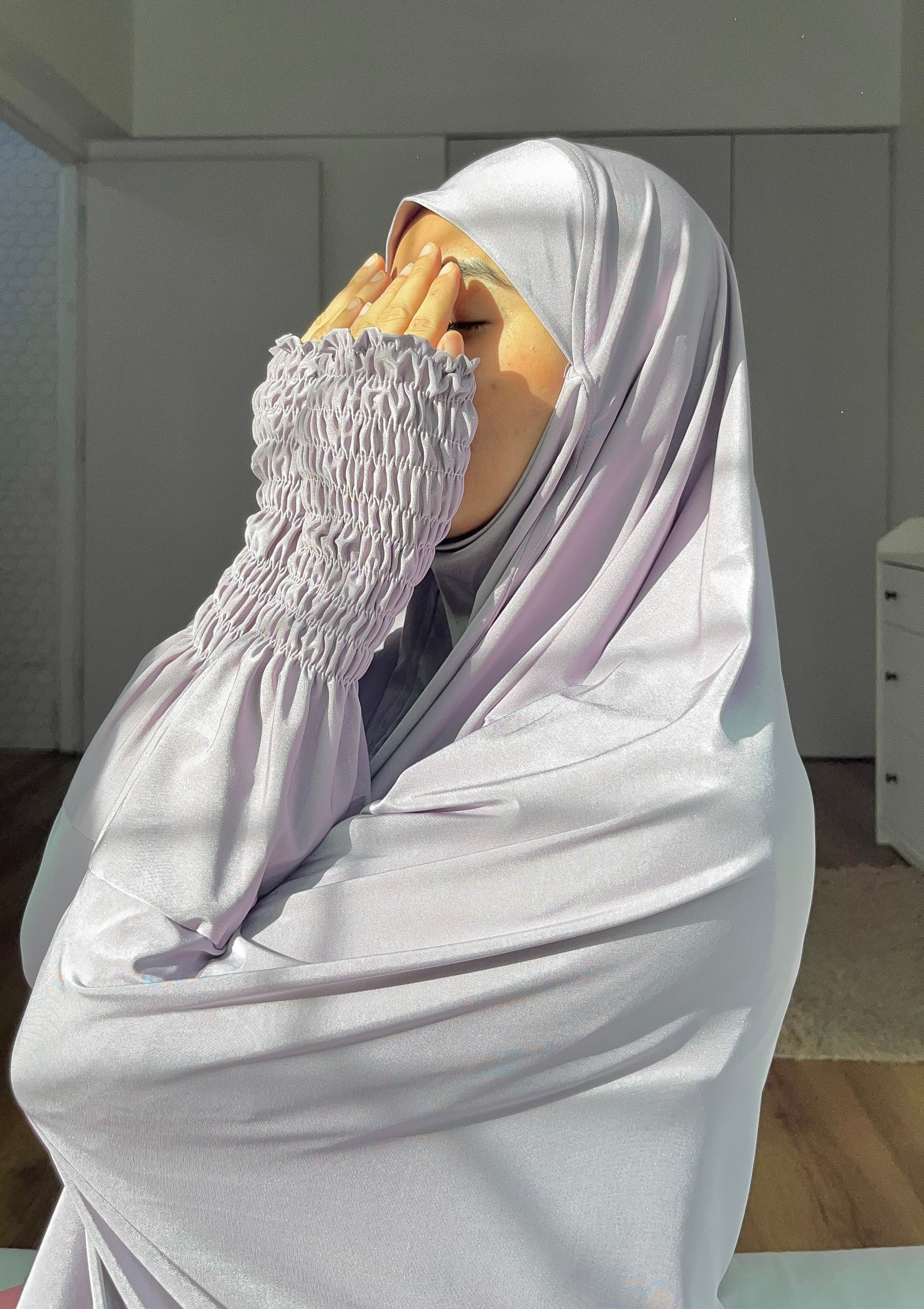 Salah Dress - Below Knee (CRUSHED SLEEVES)