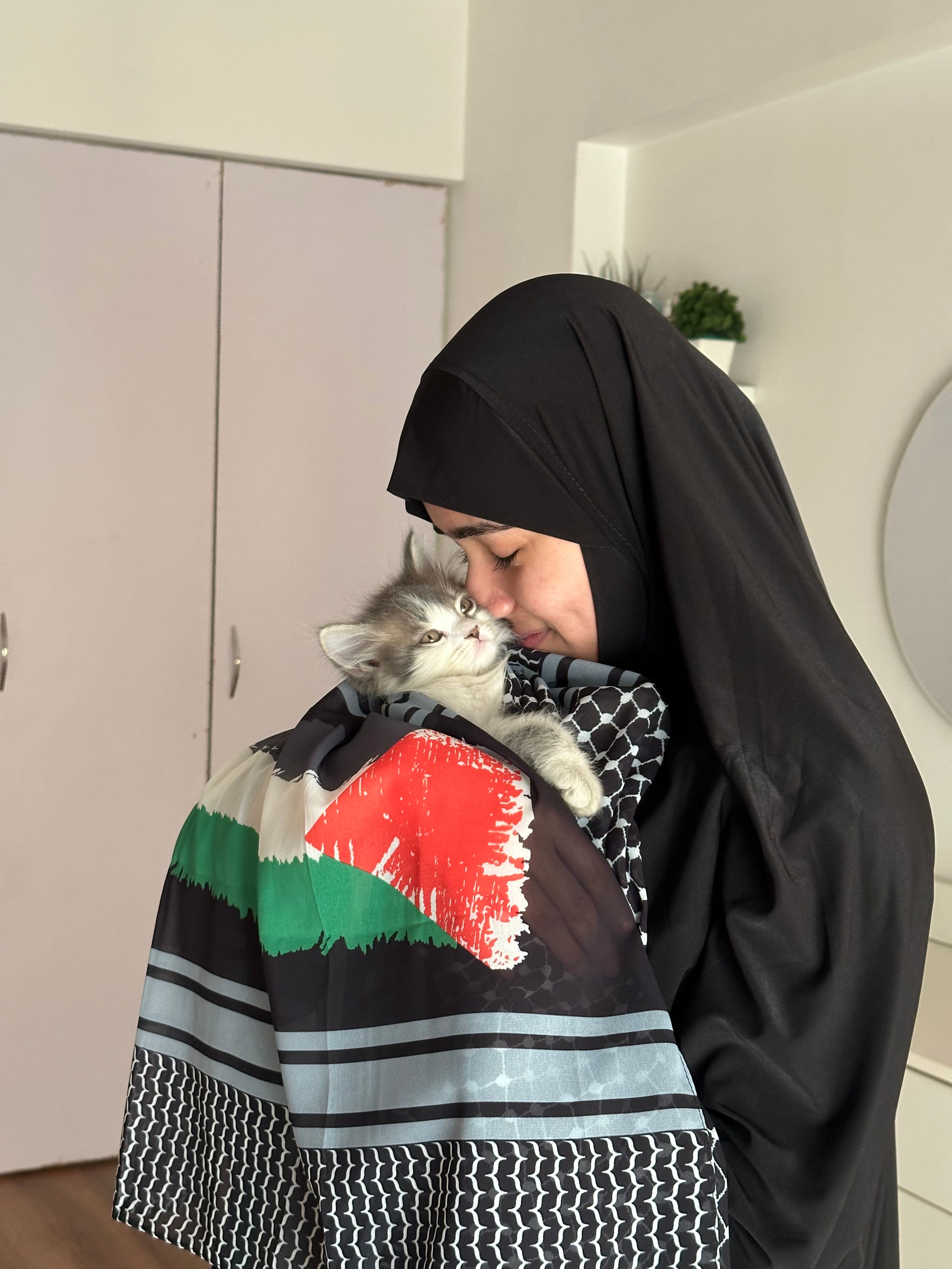 Keffiyeh Hijab - LOVE PALESTINE