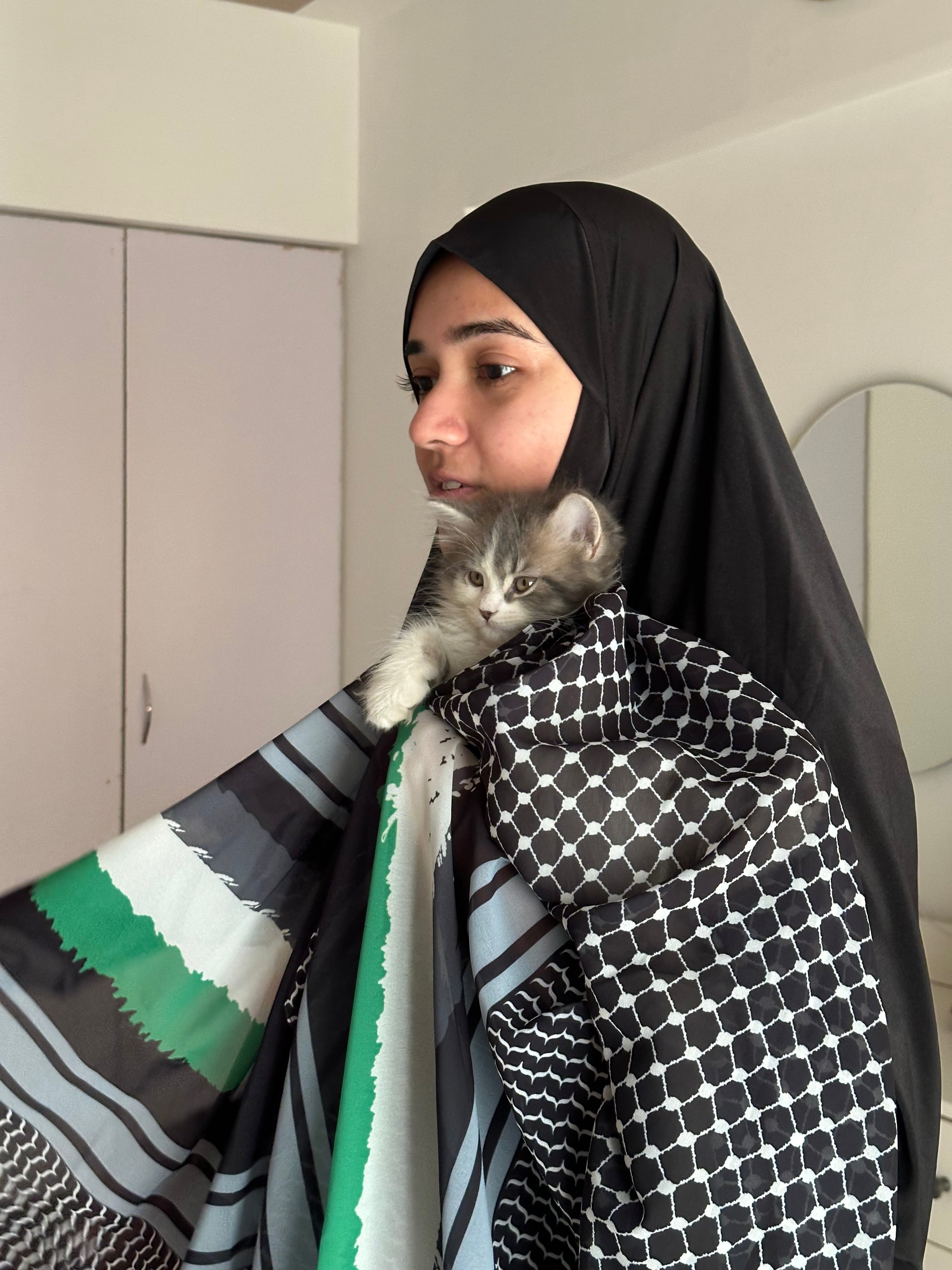 Keffiyeh Hijab - LOVE PALESTINE