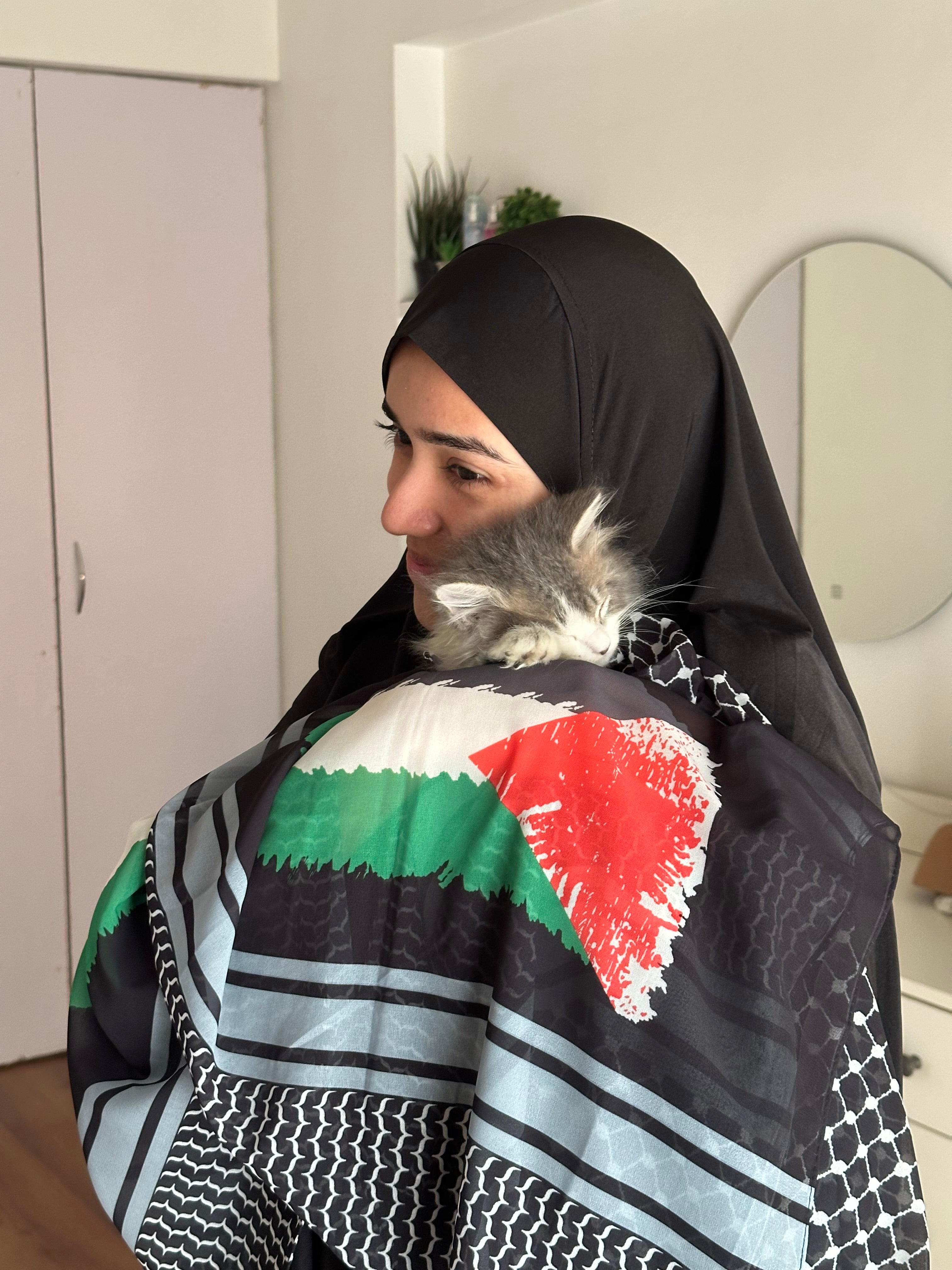 Keffiyeh Hijab - LOVE PALESTINE