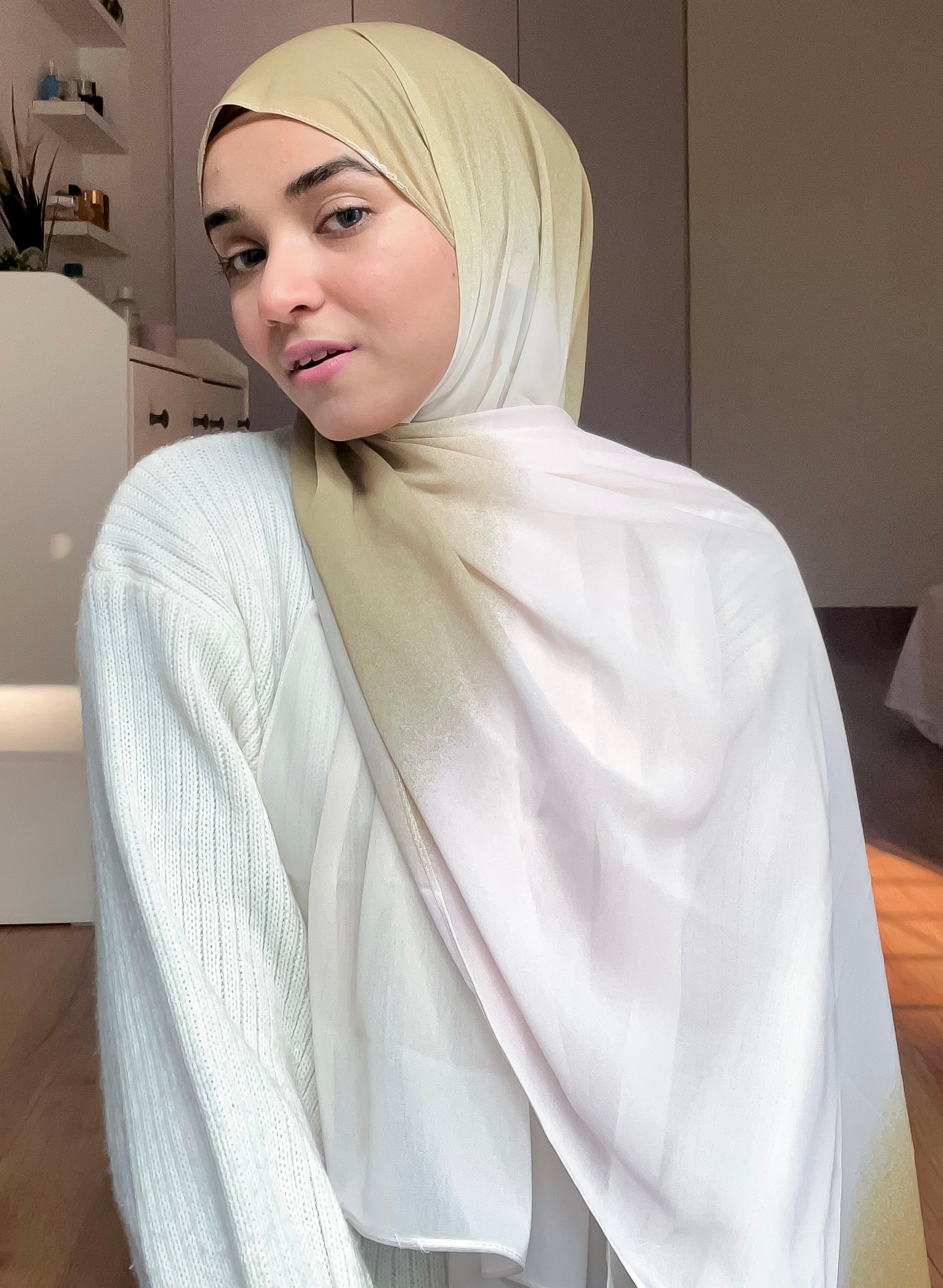GRADIENT HIJAB - shade 1