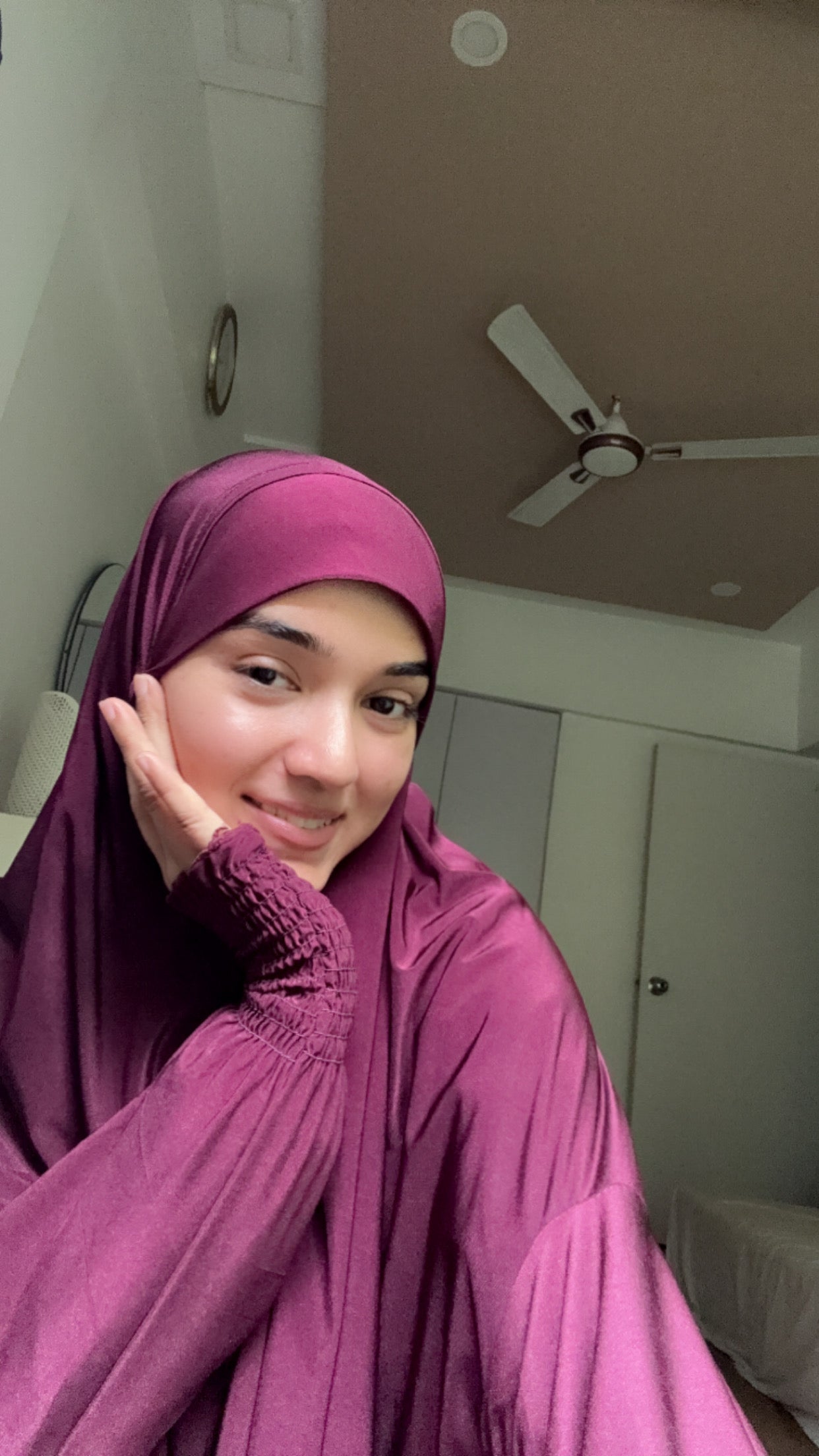 Salah Dress - Below Knee (CRUSHED SLEEVES)