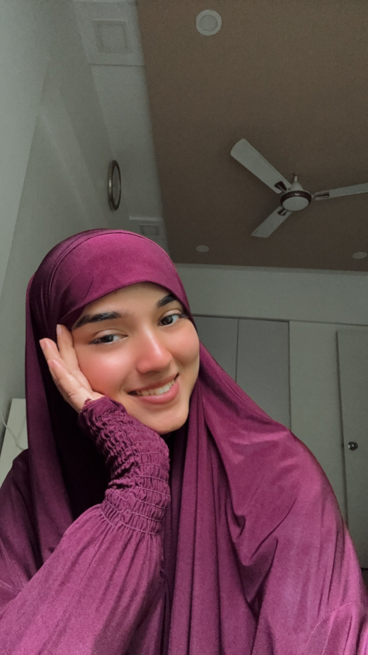 Salah Dress - Below Knee (CRUSHED SLEEVES)