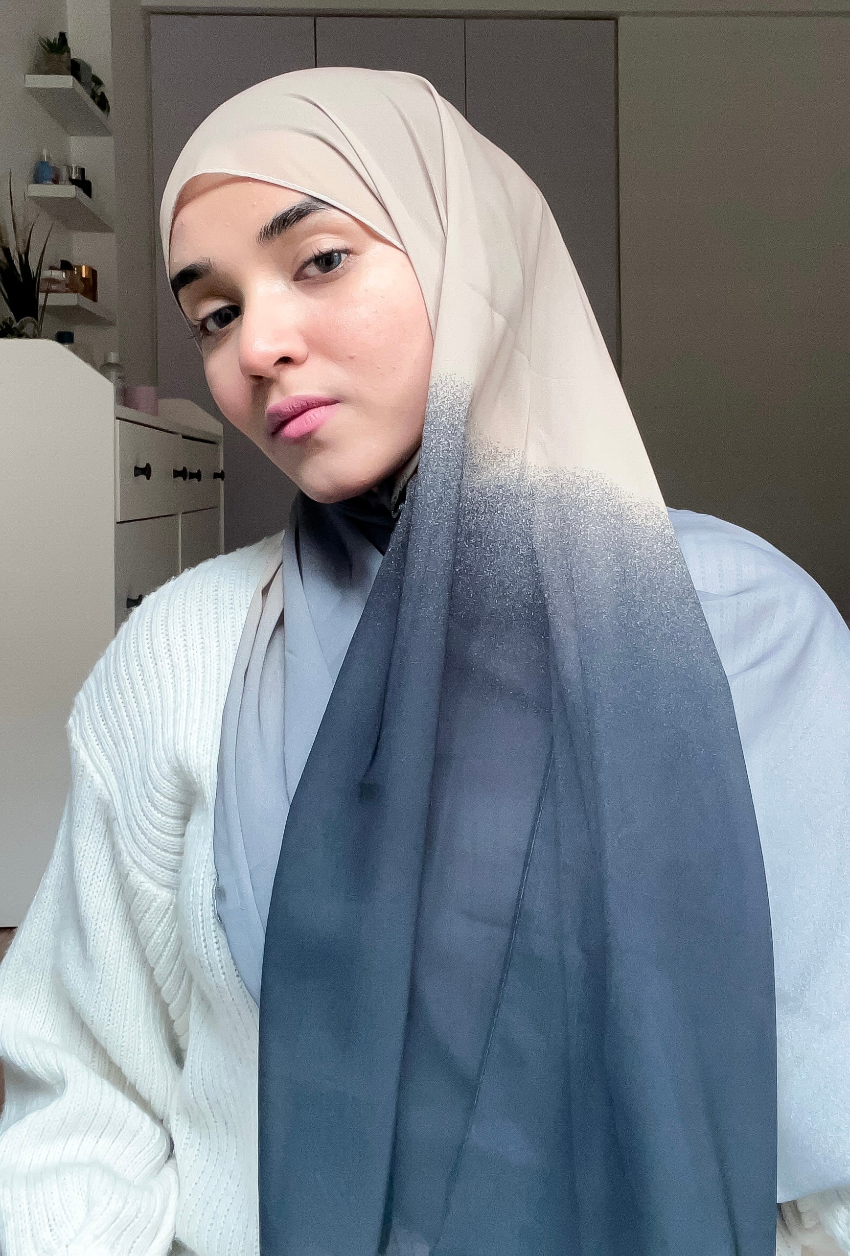 GRADIENT HIJAB - shade 6