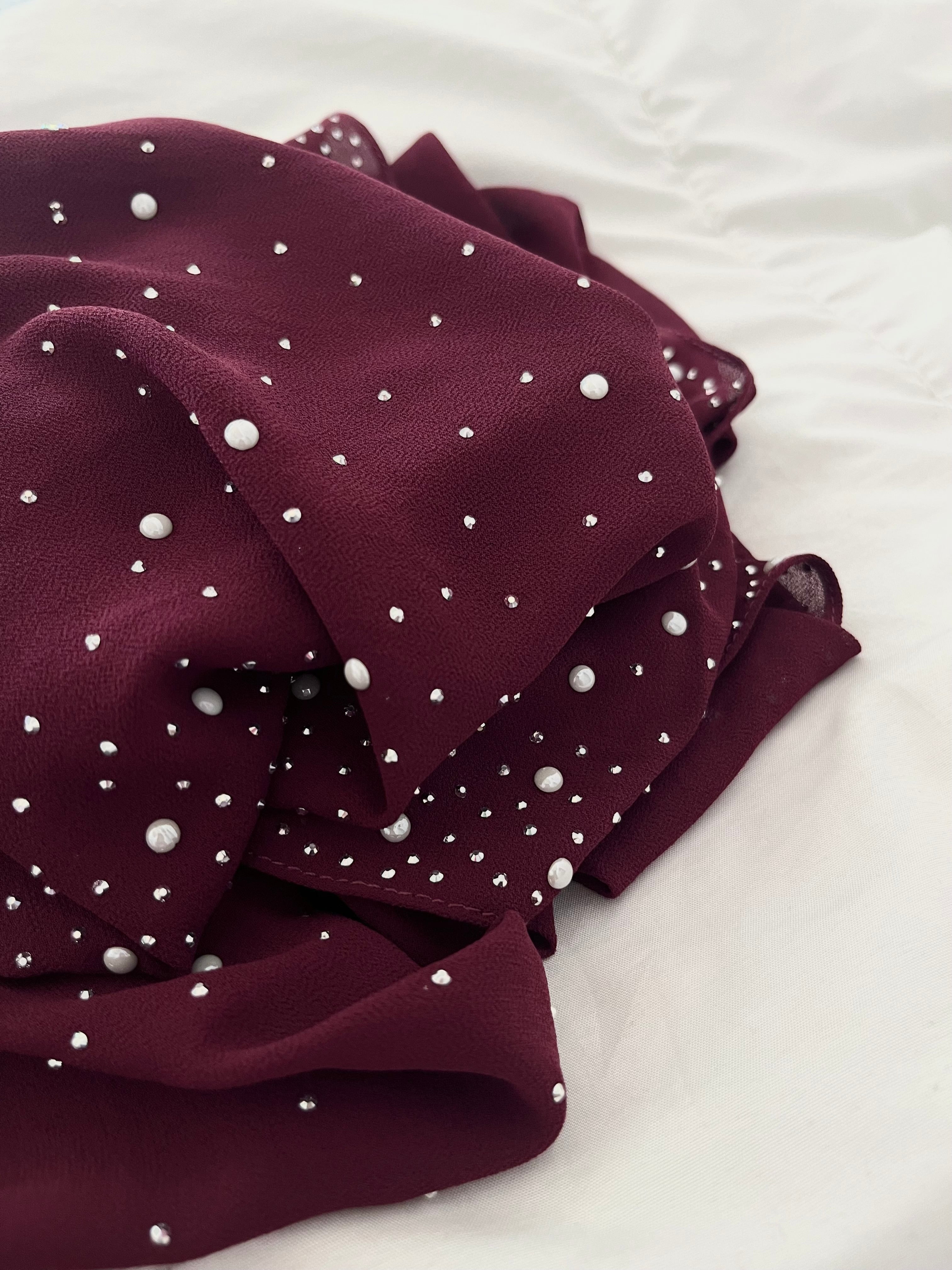 Pearls & Stone - Maroon