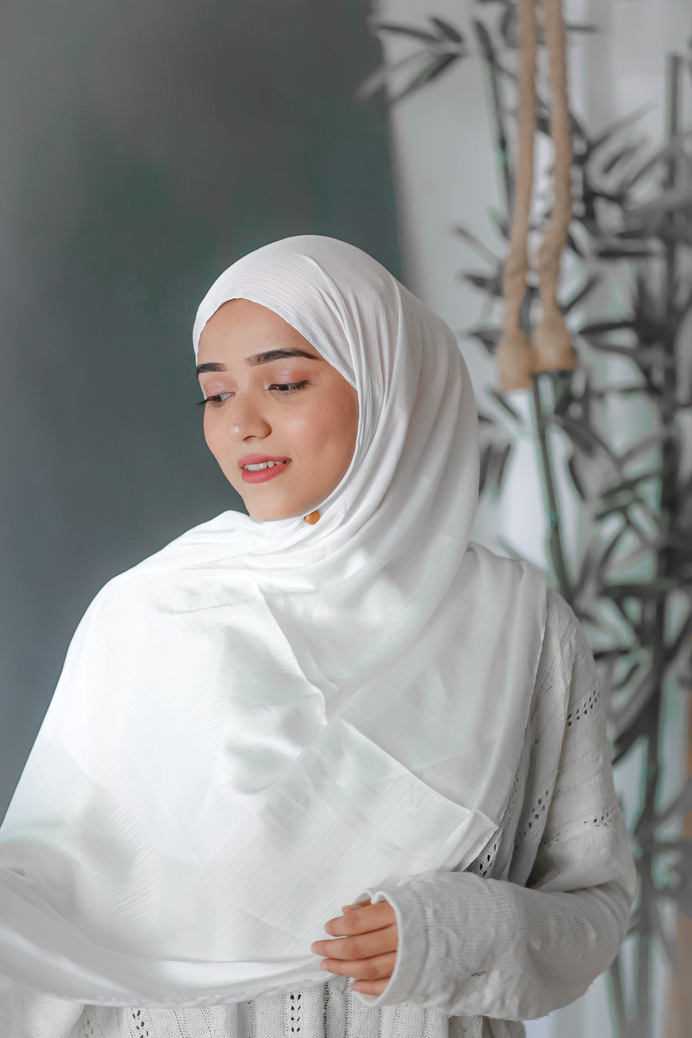 MUNA SATIN SILK - Dove White