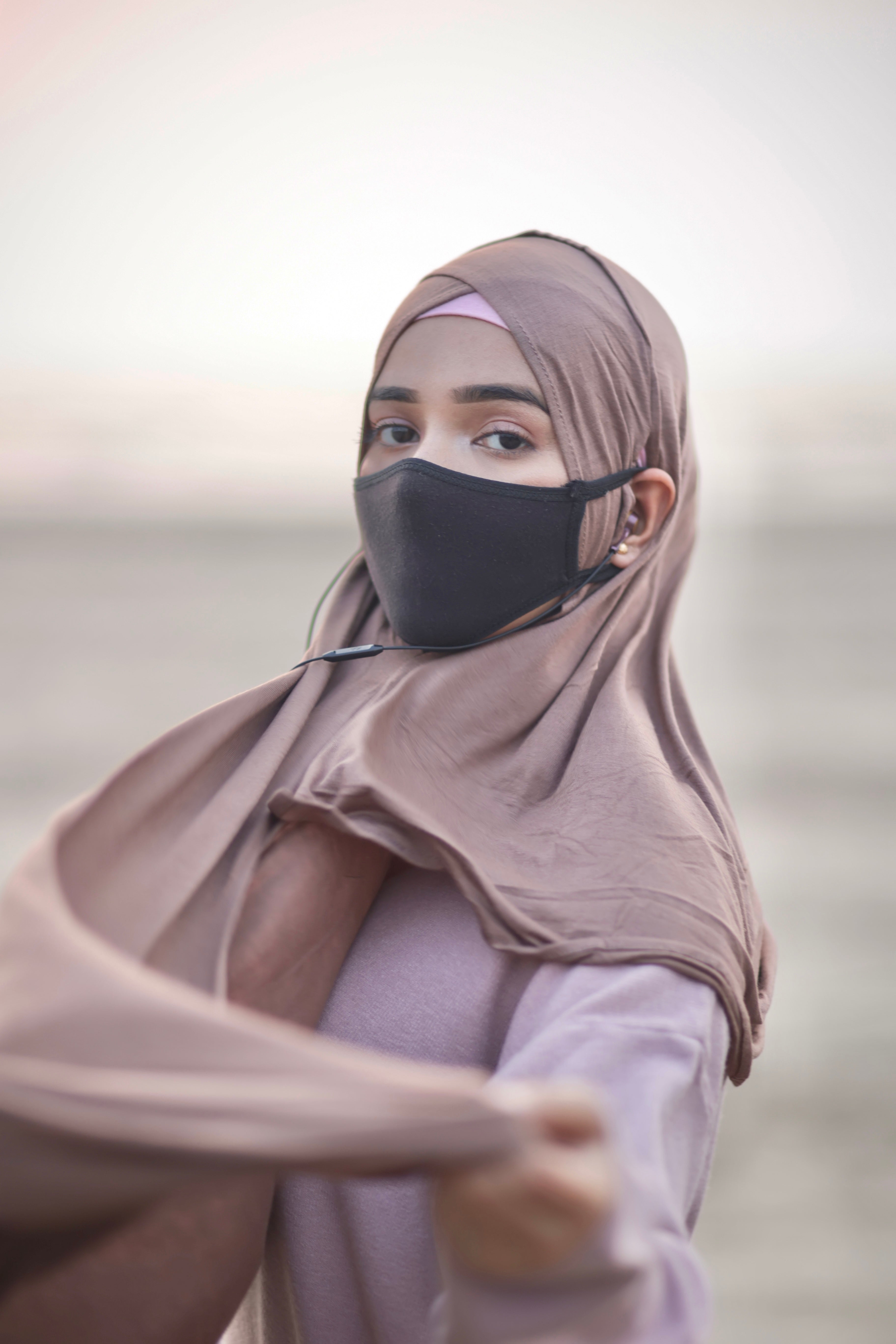 EAR SLIT HIJAB - NUDE