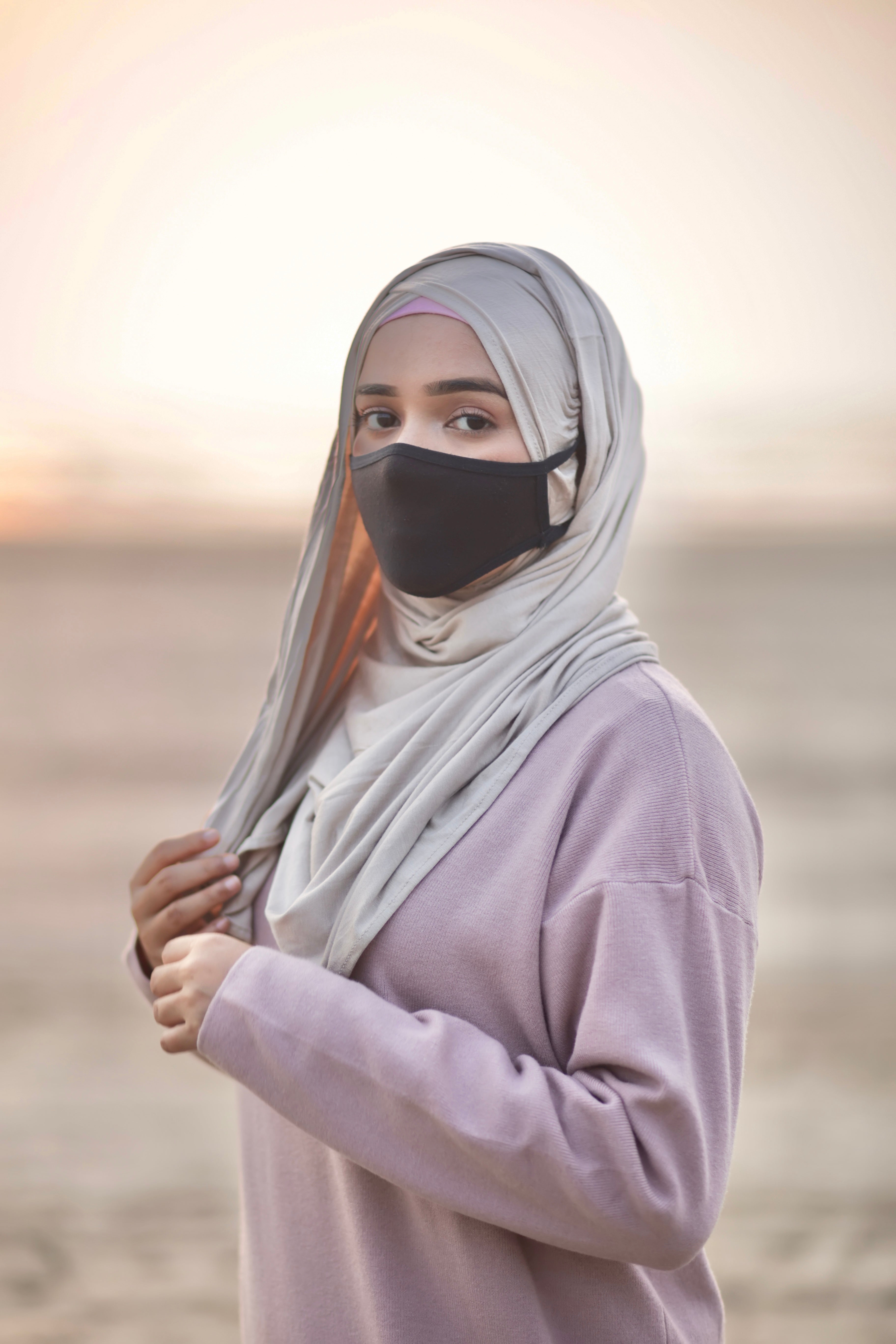 EAR SLIT HIJAB - CREME
