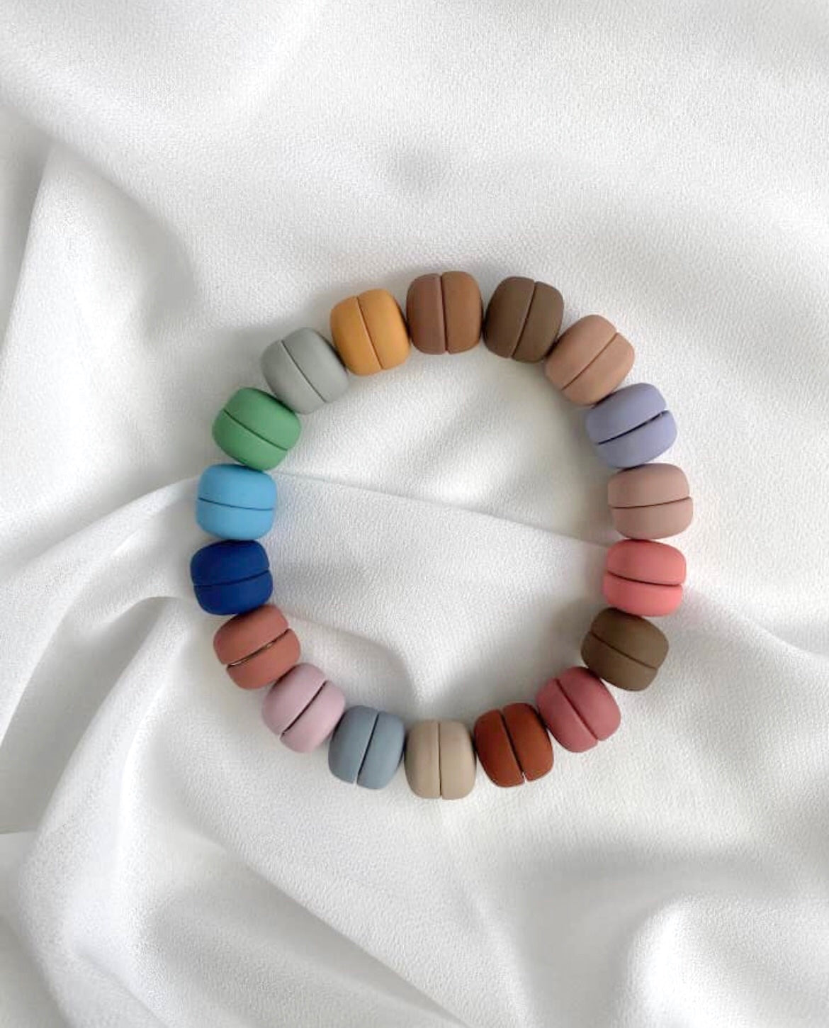 Magnetic hijab brooch