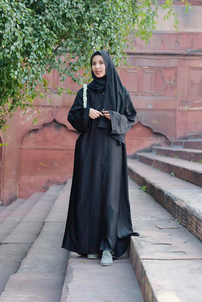 Zoom Black Abayah