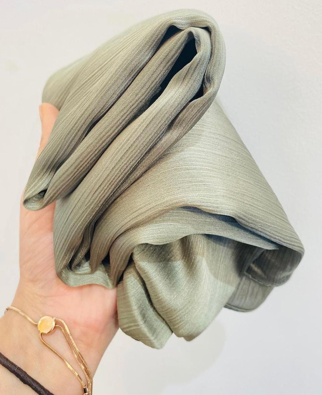MUNA SATIN SILK - Sage Green