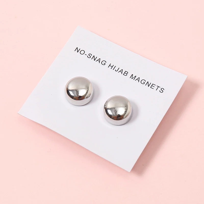 Magnetic hijab brooch